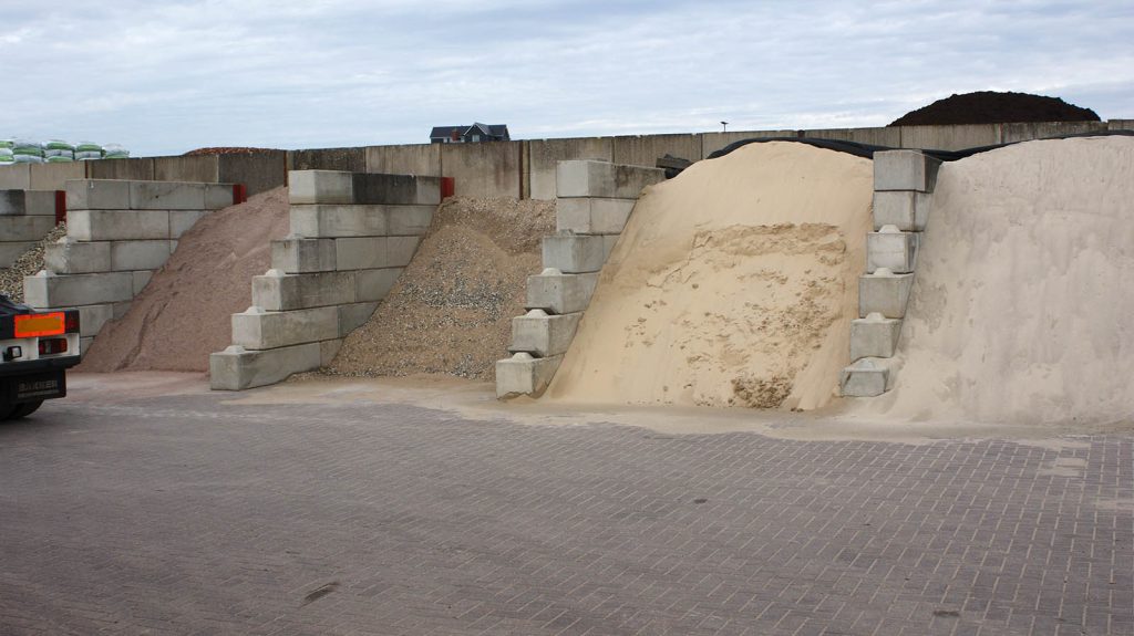 L.Walet & Zonen bulk producten zand en grond